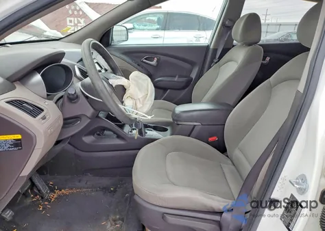 2013 Hyundai Tucson Gl z USA, uszkodzony, nr VIN KM8JT3AB2DU651864